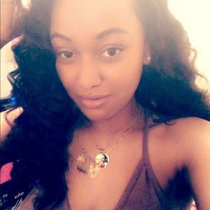 Meet your Posher, Aubreyana